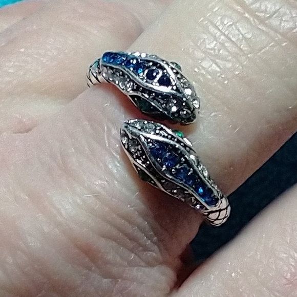 Silvertone snake crystal adjustable head ring blue green - Picture 4 of 4